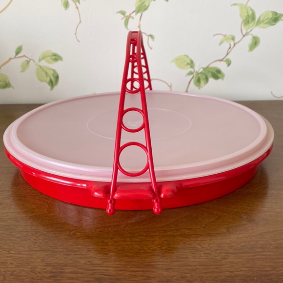 Tupperware Kitchen Tupperware Divided Relish Tray With Lid And